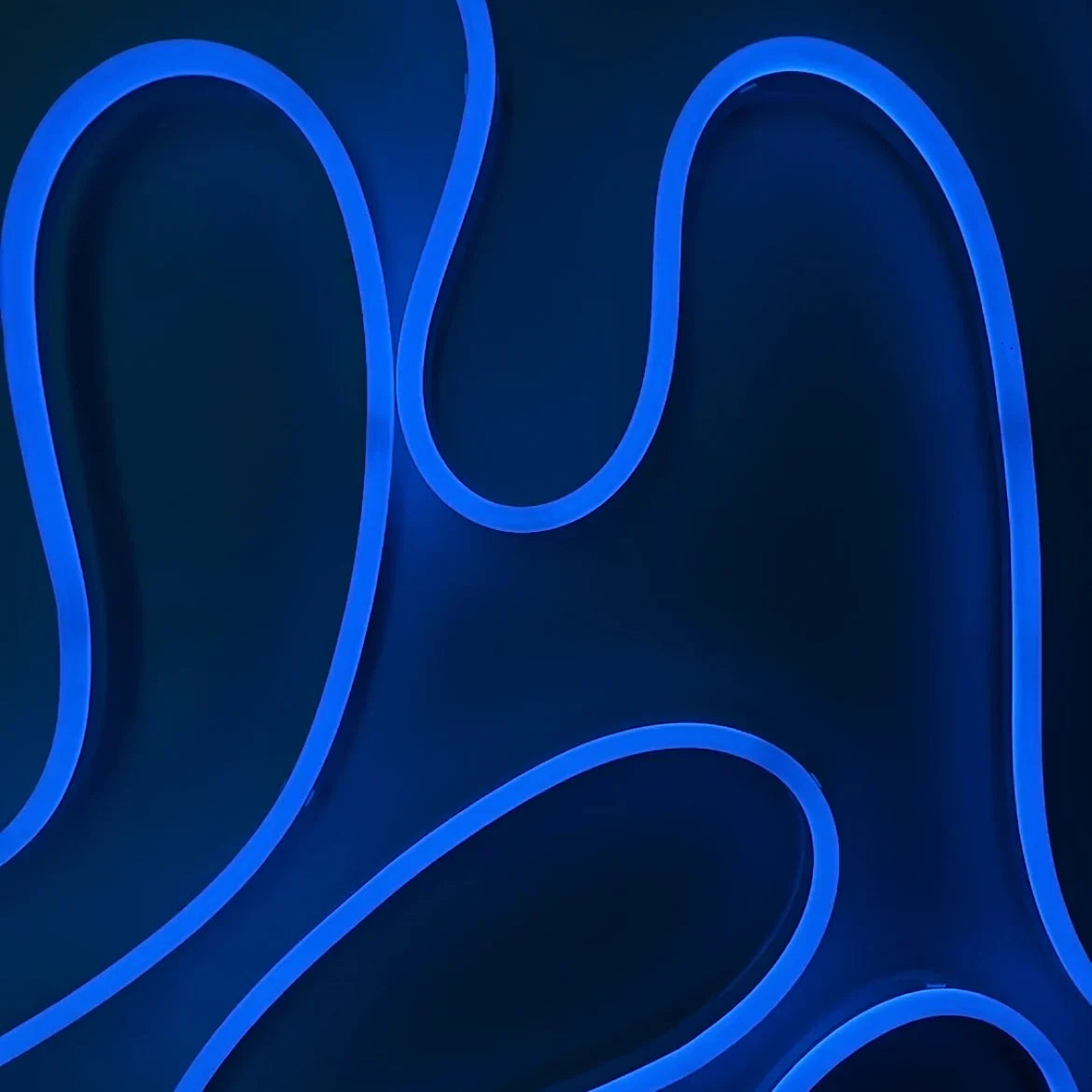 NeonFlow light with music synchronization