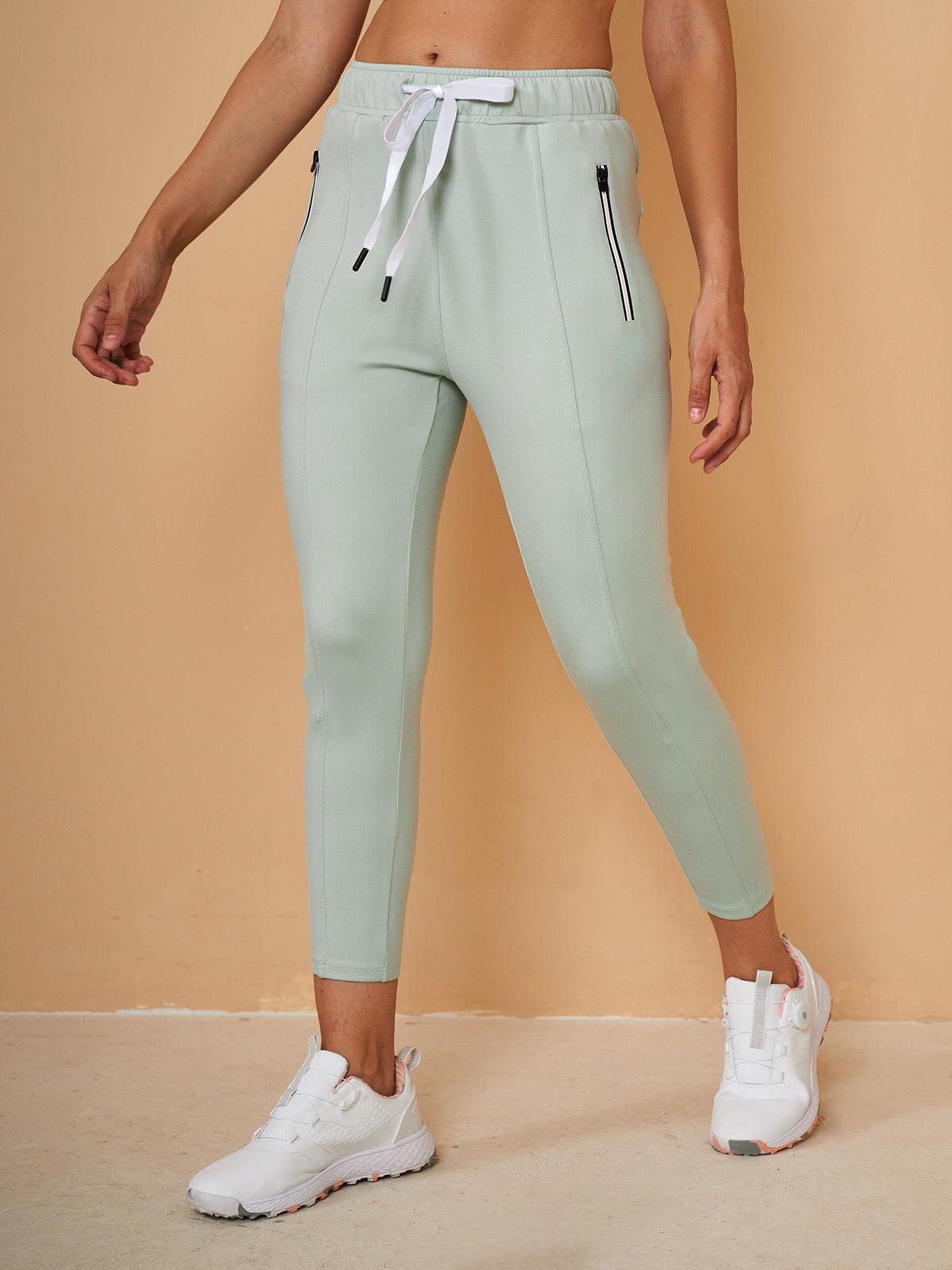 Basic jogging capri pants with drawstring