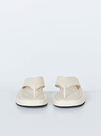 Pricess Polly Sandals - Where style meets comfort and sustainability