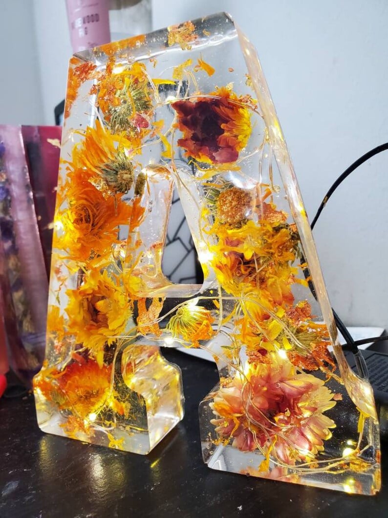 ResinBloom flower resin night light