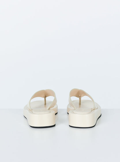 Pricess Polly Sandals - Where style meets comfort and sustainability