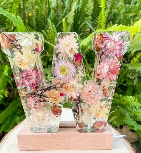 ResinBloom flower resin night light
