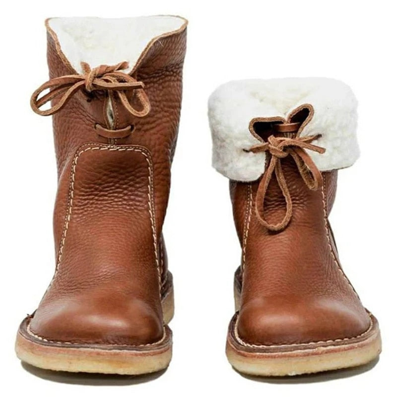 Waterproof calfskin boots with wool lining