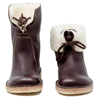 Waterproof calfskin boots with wool lining