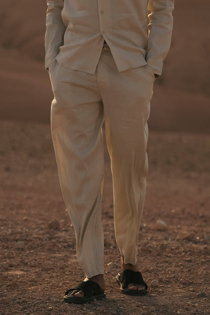 THE LINEN TROUSERS