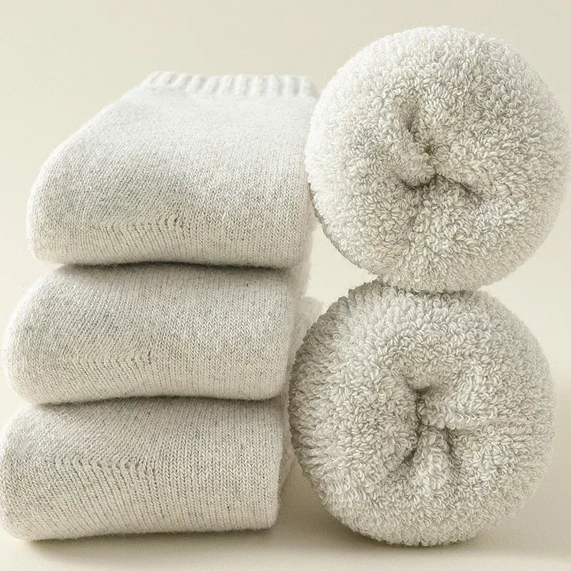 Winter socks made of cashmere and merino blend