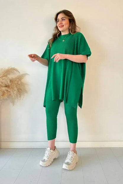 New bestseller women's two-piece set made of stretch knit (top + pants).