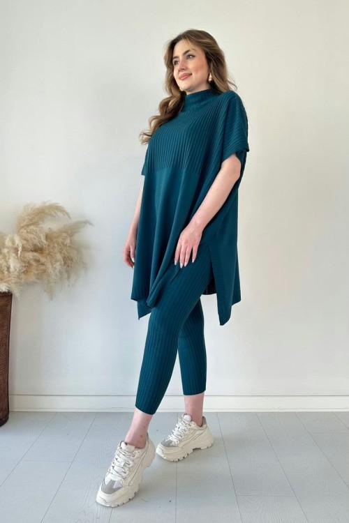 New bestseller women's two-piece set made of stretch knit (top + pants).