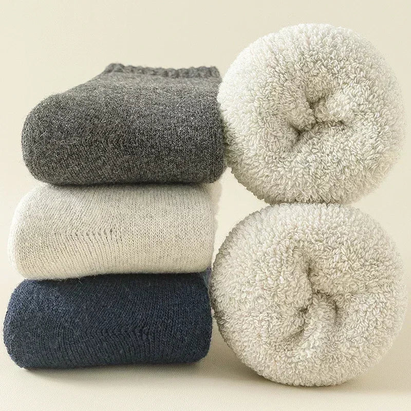 Winter socks made of cashmere and merino blend